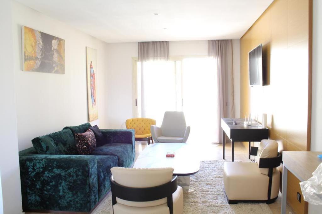Appt 22 Bloc G- Hicherraton Plage Residence Bella Vista, Bouznika Bay Skhirate Exteriör bild